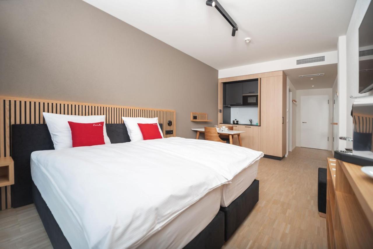 Tailormade Hotel Bab Bachenbuelach Bachenbulach ภายนอก รูปภาพ