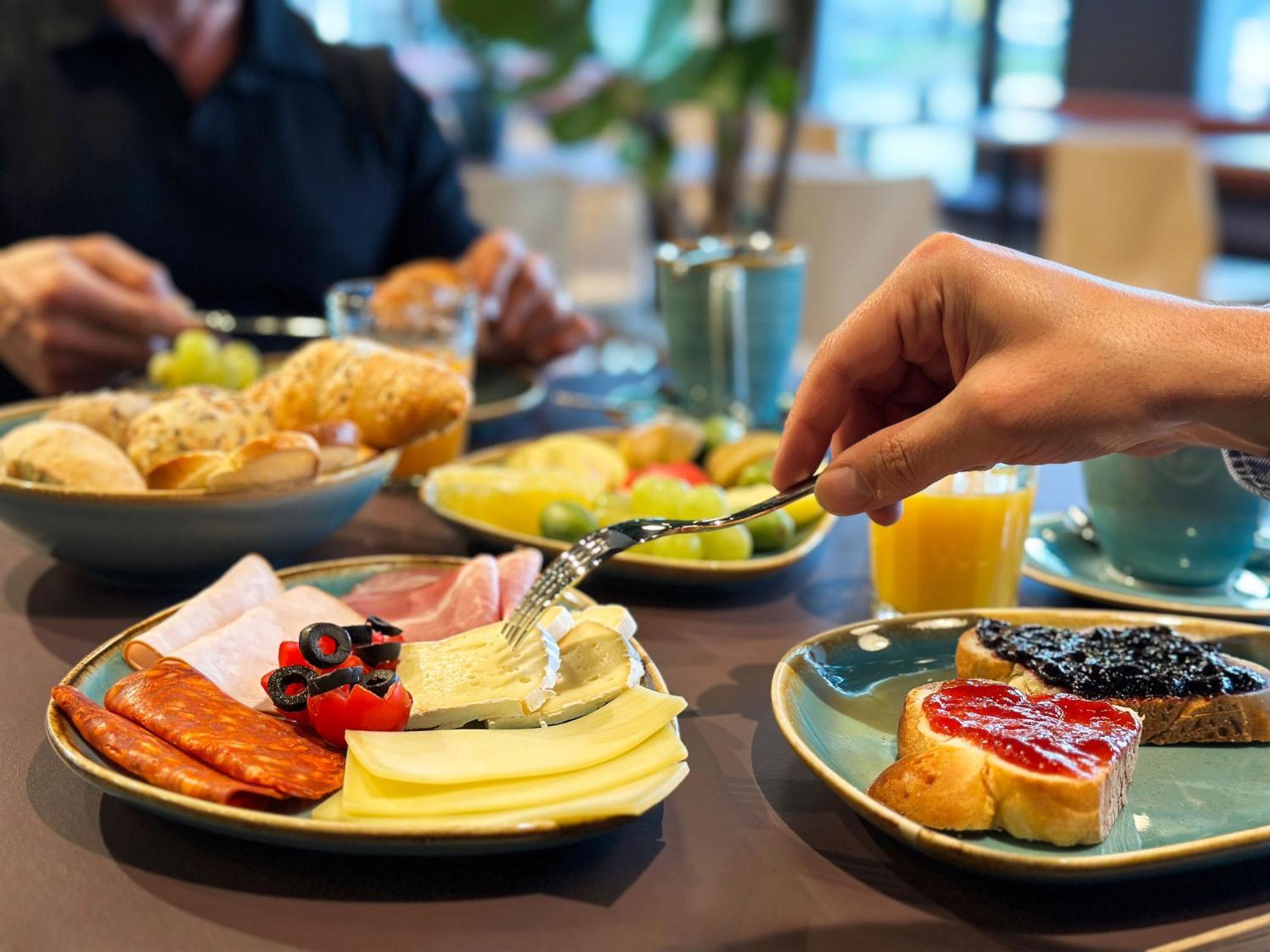Tailormade Hotel Bab Bachenbuelach Bachenbulach ภายนอก รูปภาพ